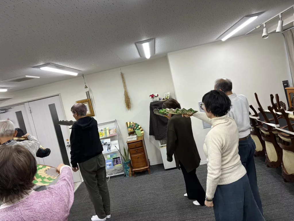 仕舞「摺り足」「老松」の練習 イメージ